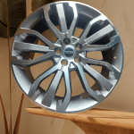 Size 21 rims for Range Rover Vogue, Sport, Discovery 3 and Discovery 4.